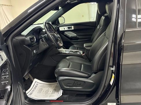 Used 2022 Ford Explorer ST w/ Equipment Group 401A AWD/4WD image 9
