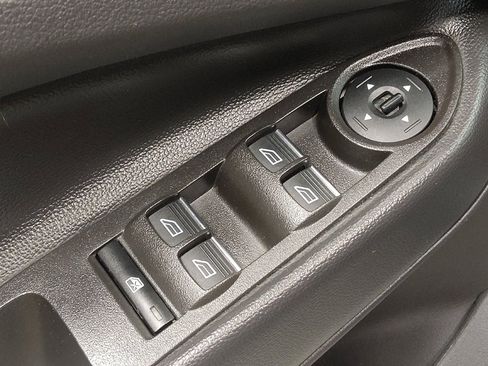 Used 2017 Ford Escape SE w/ Equipment Group 201A image 27