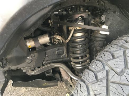 Used 2021 Toyota Tacoma TRD Off-Road w/ Technology Package AWD/4WD image 40