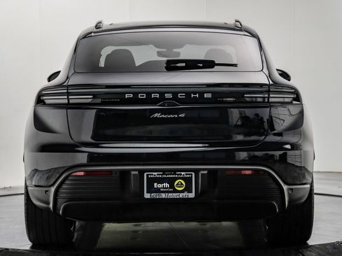 Used 2025 Porsche Macan 4 Electric AWD/4WD image 11