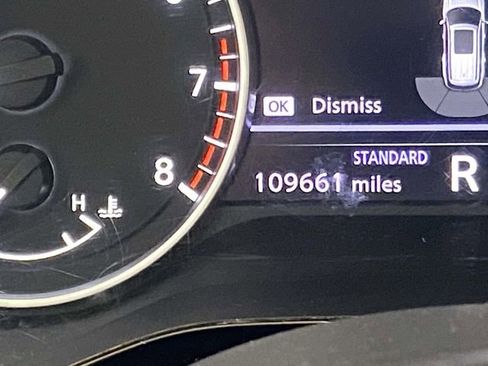 Used 2022 Nissan Pathfinder SV image 28