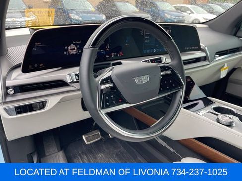 Used 2026 Cadillac Vistiq Sport w/ LPO, Floor Liner Package AWD/4WD image 7