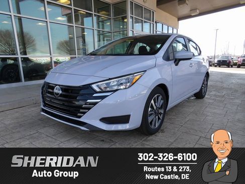 Used 2025 Nissan Versa SV w/ Trunk Package image 1