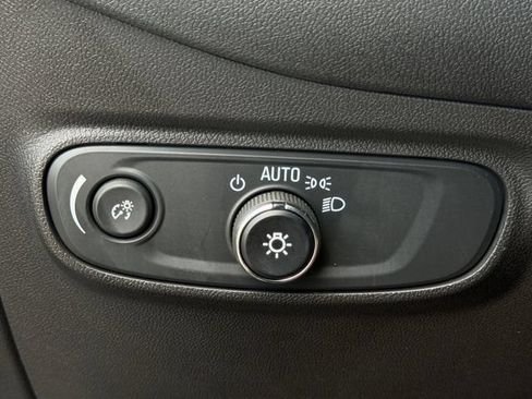 Used 2024 Chevrolet Equinox LS w/ LS Convenience Package FWD image 21