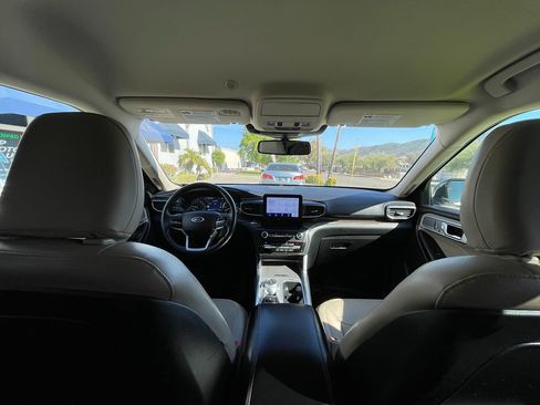 Used 2020 Ford Explorer Limited AWD/4WD image 15