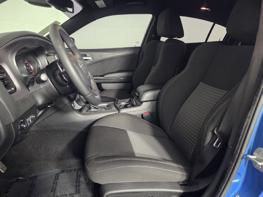Used 2023 Dodge Charger R/T w/ Blacktop Package RWD image 10