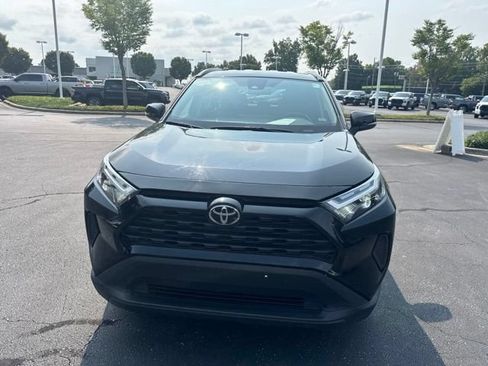 Used 2025 Toyota RAV4 XLE FWD image 10