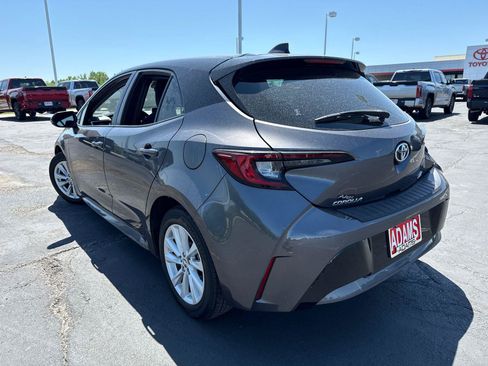 Certified 2023 Toyota Corolla SE w/ SE Premium Package FWD image 5