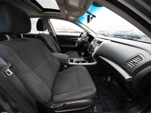 Used 2015 Nissan Altima 2.5 SV w/ Convenience Package image 26