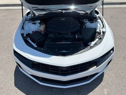 Used 2023 Chevrolet Camaro LT image 10