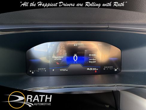 Used 2024 Volkswagen Taos SE image 17