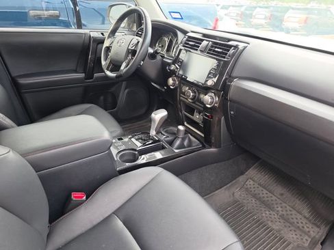 Used 2022 Toyota 4Runner TRD Off-Road Premium AWD/4WD image 3