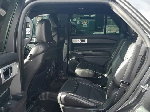 Used 2020 Ford Explorer ST w/ ST Street Pack image 30