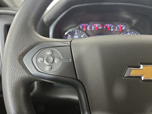 Used 2018 Chevrolet Silverado 1500 W/T AWD/4WD image 14
