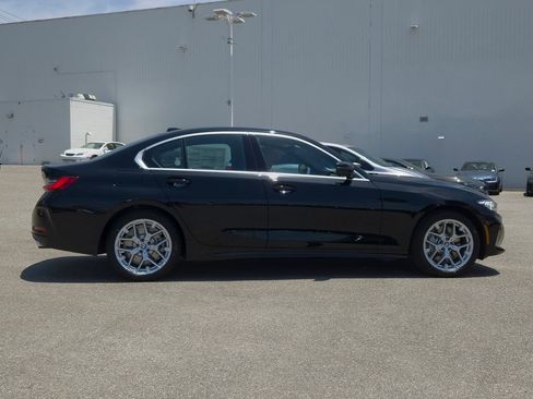 New 2026 BMW 330i Sedan w/ Convenience Package RWD image 4