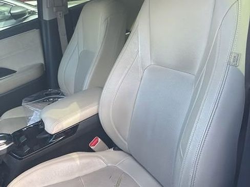 Used 2018 Honda Clarity Touring image 5