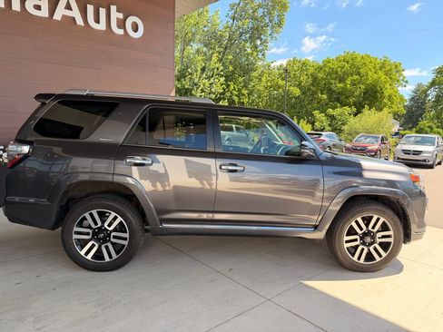Used 2016 Toyota 4Runner 4WD image 8