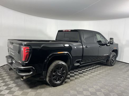 Used 2025 GMC Sierra 3500 AT4 w/ AT4 Premium Plus Package image 7