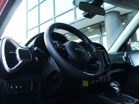 Used 2024 Kia Soul LX w/ Option Group 015 image 37