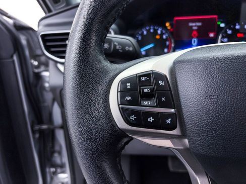 Used 2022 Ford Explorer XLT w/ Equipment Group 202A image 32