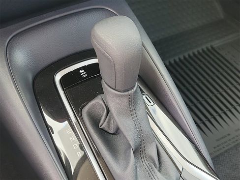 Used 2026 Toyota Corolla LE image 27