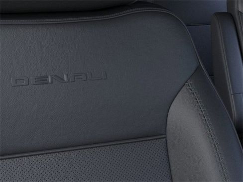 New 2026 GMC Yukon XL Denali image 21