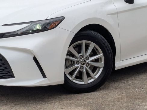 Used 2025 Toyota Camry LE image 26