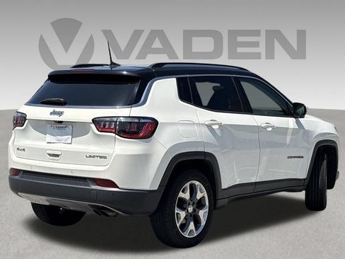 Used 2021 Jeep Compass Limited w/ Sun and Sound Group AWD/4WD image 19