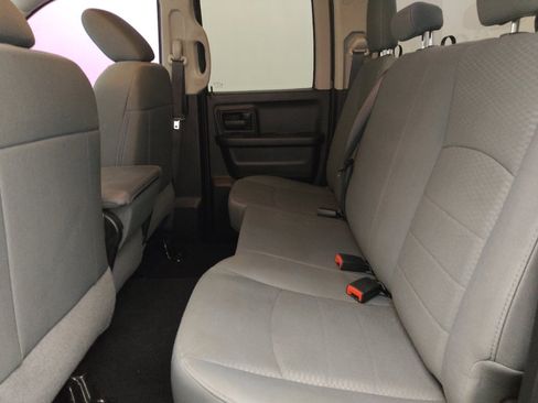 Used 2019 RAM 1500 Express RWD image 18