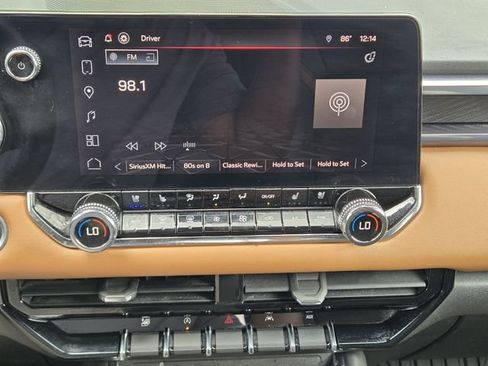 Used 2023 GMC Canyon AT4 w/ AT4 Premium Package AWD/4WD image 17