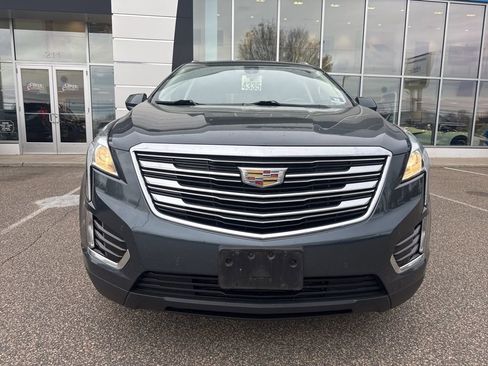 Used 2019 Cadillac XT5 Luxury AWD/4WD image 3