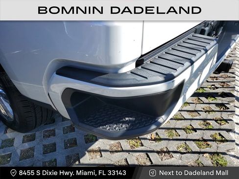 Used 2023 Chevrolet Silverado 1500 High Country w/ High Country Premium Package image 8