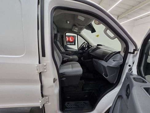 Used 2018 Ford Transit 150 130 Low Roof RWD image 17