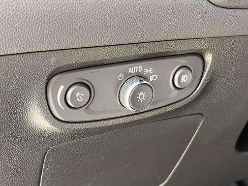 Used 2023 Buick Encore GX Preferred w/ Cold Weather Comfort Package FWD image 22
