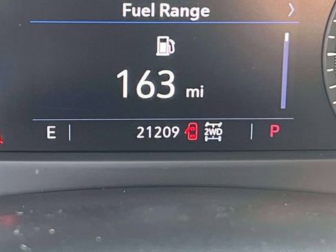 Used 2021 Cadillac XT4 Premium Luxury w/ Cold Weather Package image 31