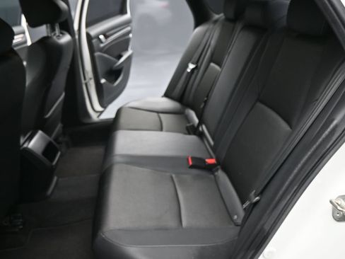Used 2019 Honda Accord Sport image 18