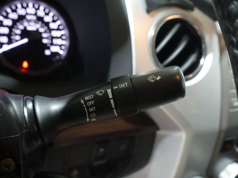 Used 2019 Toyota Tundra Limited AWD/4WD image 36