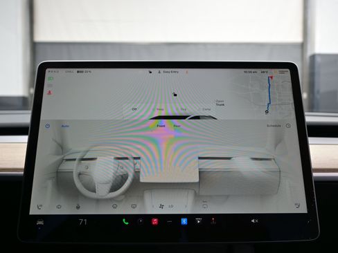 Used 2023 Tesla Model 3 Standard Range image 20