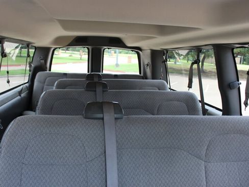 Used 2025 Chevrolet Express 3500 LS RWD image 11