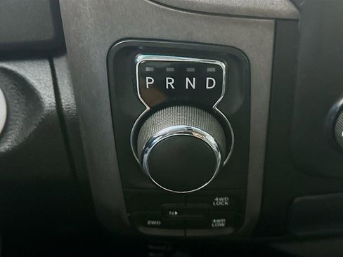 Used 2017 RAM 1500 Express w/ Express Value Package AWD/4WD image 16