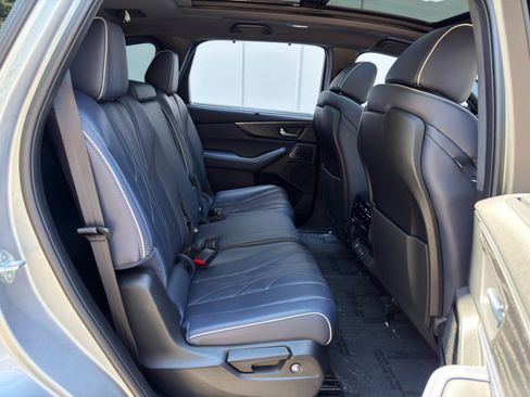 Used 2025 Acura MDX Type S AWD/4WD image 46