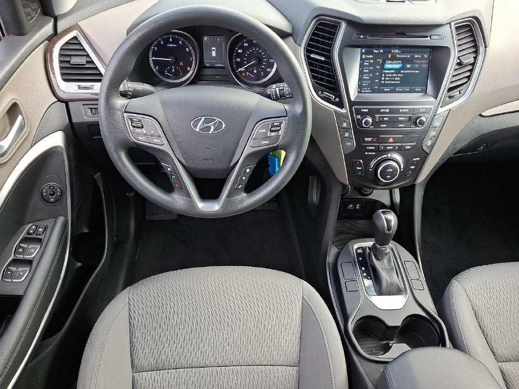 Used 2019 Hyundai Santa Fe XL SE AWD/4WD image 11