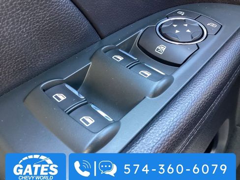 Used 2019 Ford Explorer XLT AWD/4WD image 26