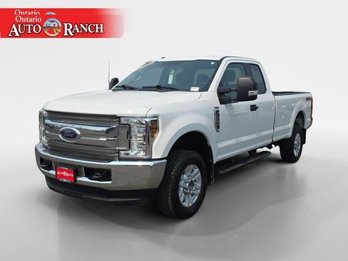 Used 2019 Ford F350 XLT w/ Camper Package AWD/4WD image 7