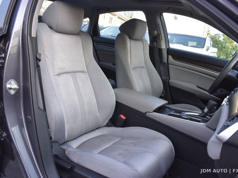 Used 2018 Honda Accord EX image 13