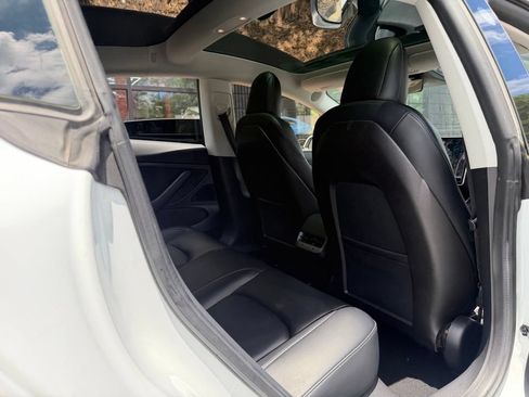 Used 2020 Tesla Model 3 Standard Range Plus RWD image 37