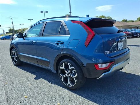 New 2025 Kia Niro EX Touring image 6