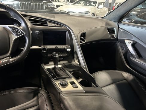 Used 2016 Chevrolet Corvette Z06 w/ 3LZ Preferred Equipment Group image 10