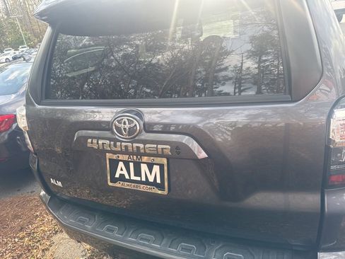 Used 2020 Toyota 4Runner SR5 image 9