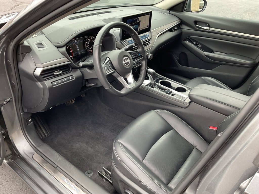 Used 2024 Nissan Altima 2.5 SL AWD/4WD image 11